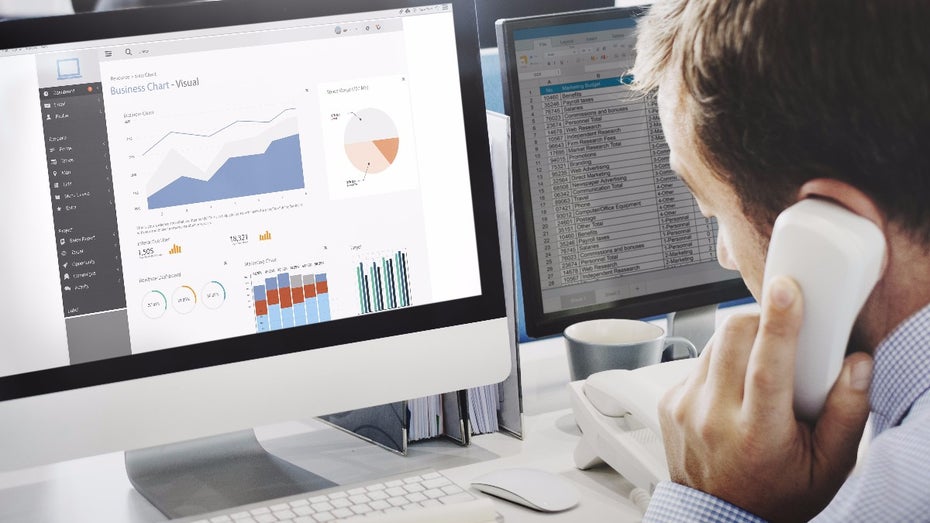 Nutze ich effiziente Software?

1. Haben meine Mitarbeiter mobil Zugriff auf wichtigste Unternehmensdaten wie CRM, ERP und Business-Intelligence?
2. Gibt es ein Software-Tool wie Slack, mit dem die interne Kommunikation effizienter werden kann?
3. Für welche Dinge wird im Unternehmen Microsoft Excel eingesetzt? Gibt es eine bessere Software?

4. Gibt es On-Premise-Lösungen, die in eine Public Cloud ziehen könnten?

(Foto: Rawpixel.com Adobe Stock)